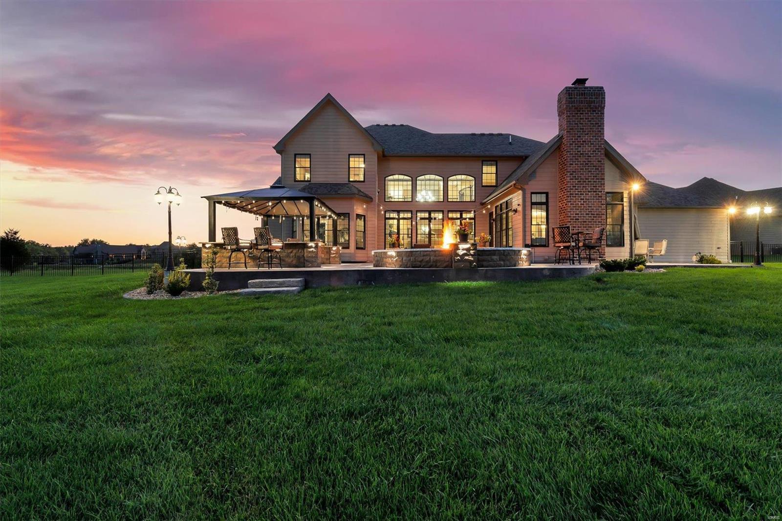 Arbors At Kehrs Mill - Residential