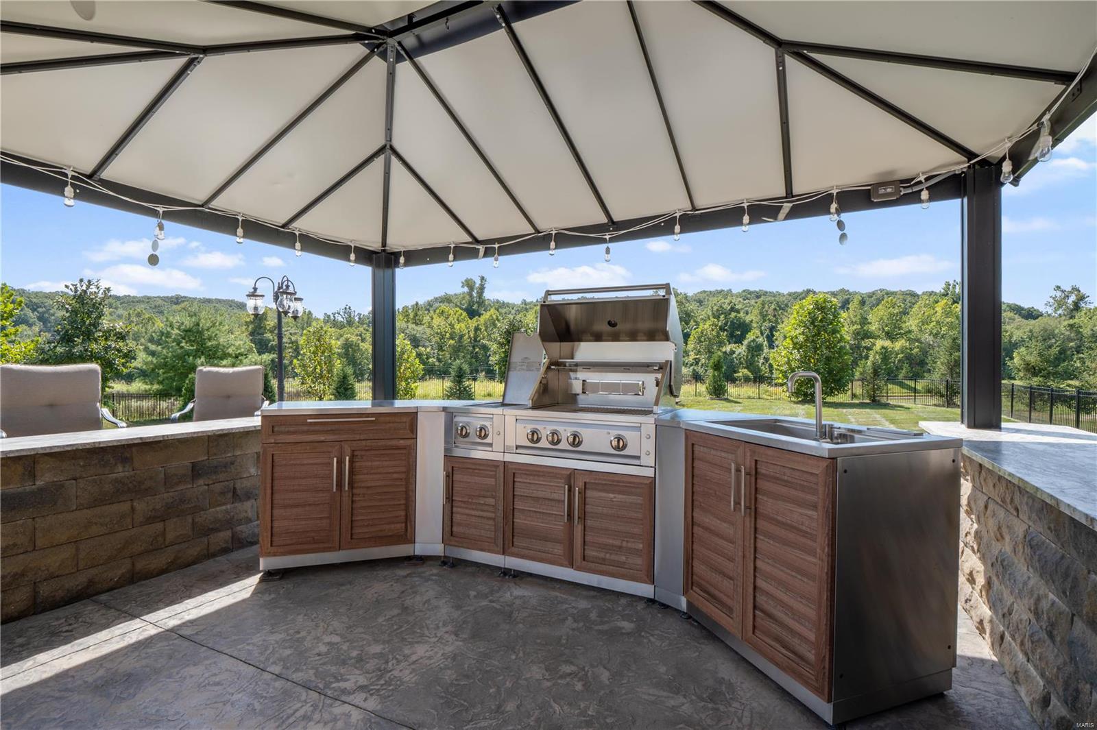 Arbors At Kehrs Mill - Residential