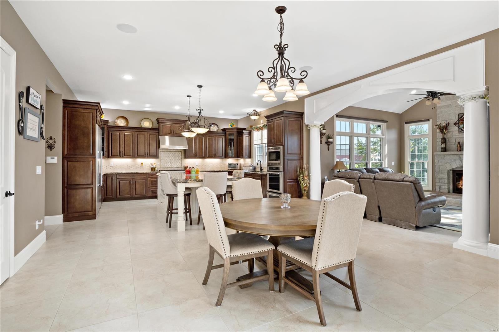 Arbors At Kehrs Mill - Residential