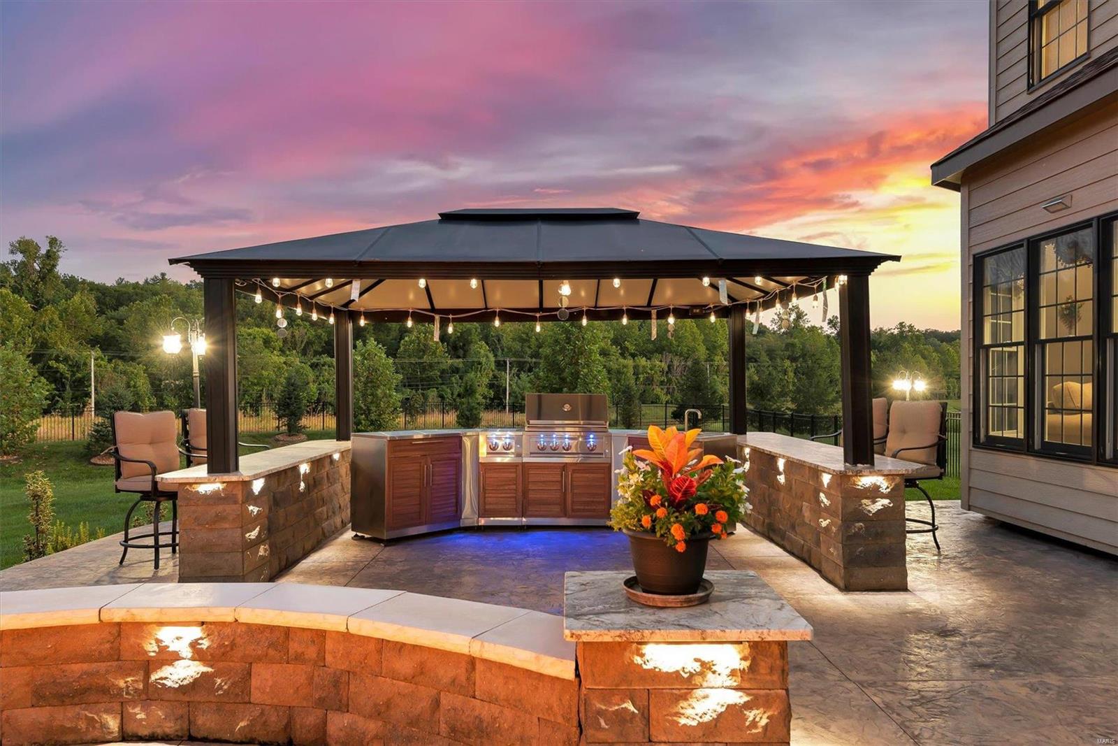 Arbors At Kehrs Mill - Residential