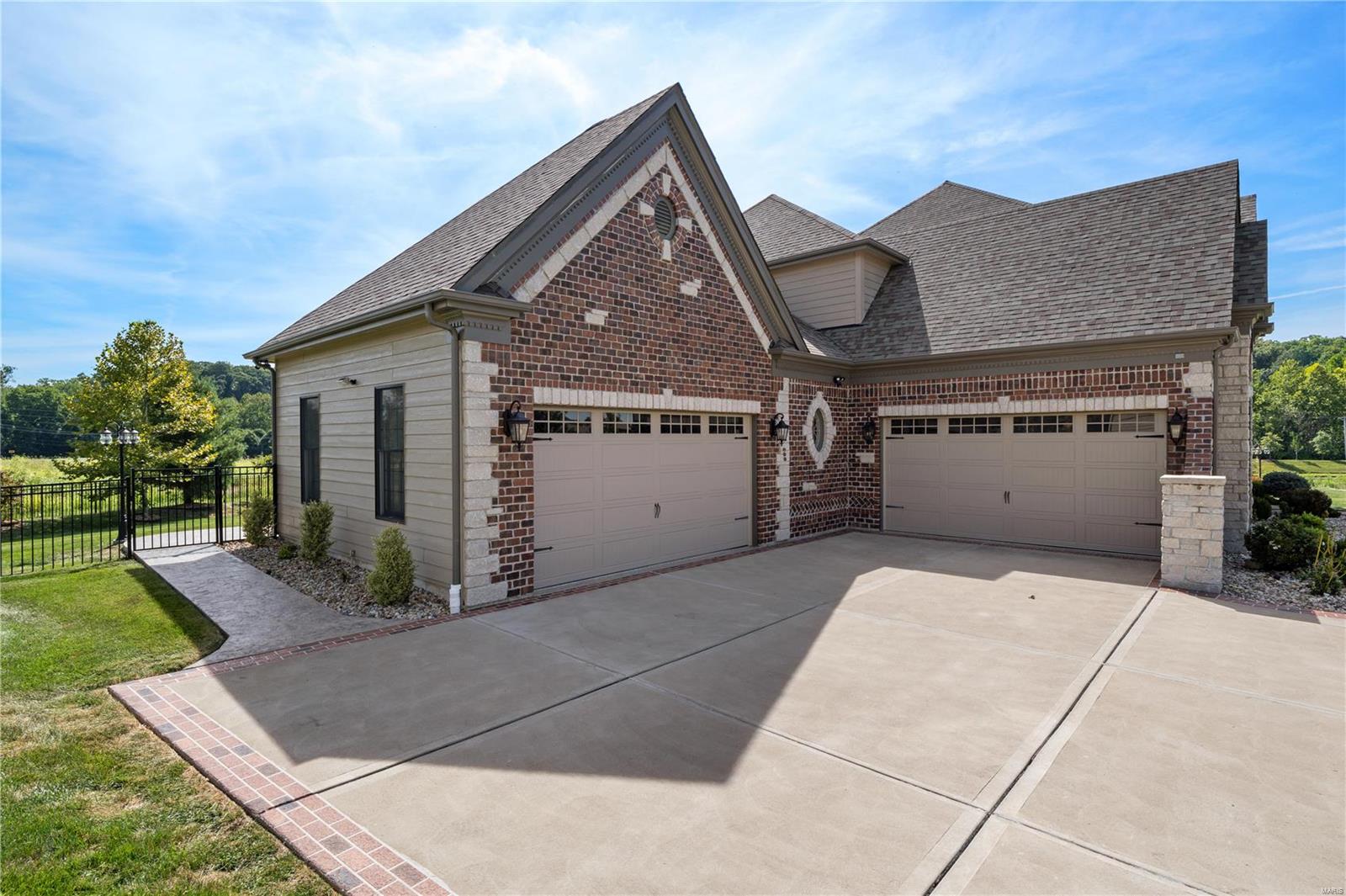 Arbors At Kehrs Mill - Residential