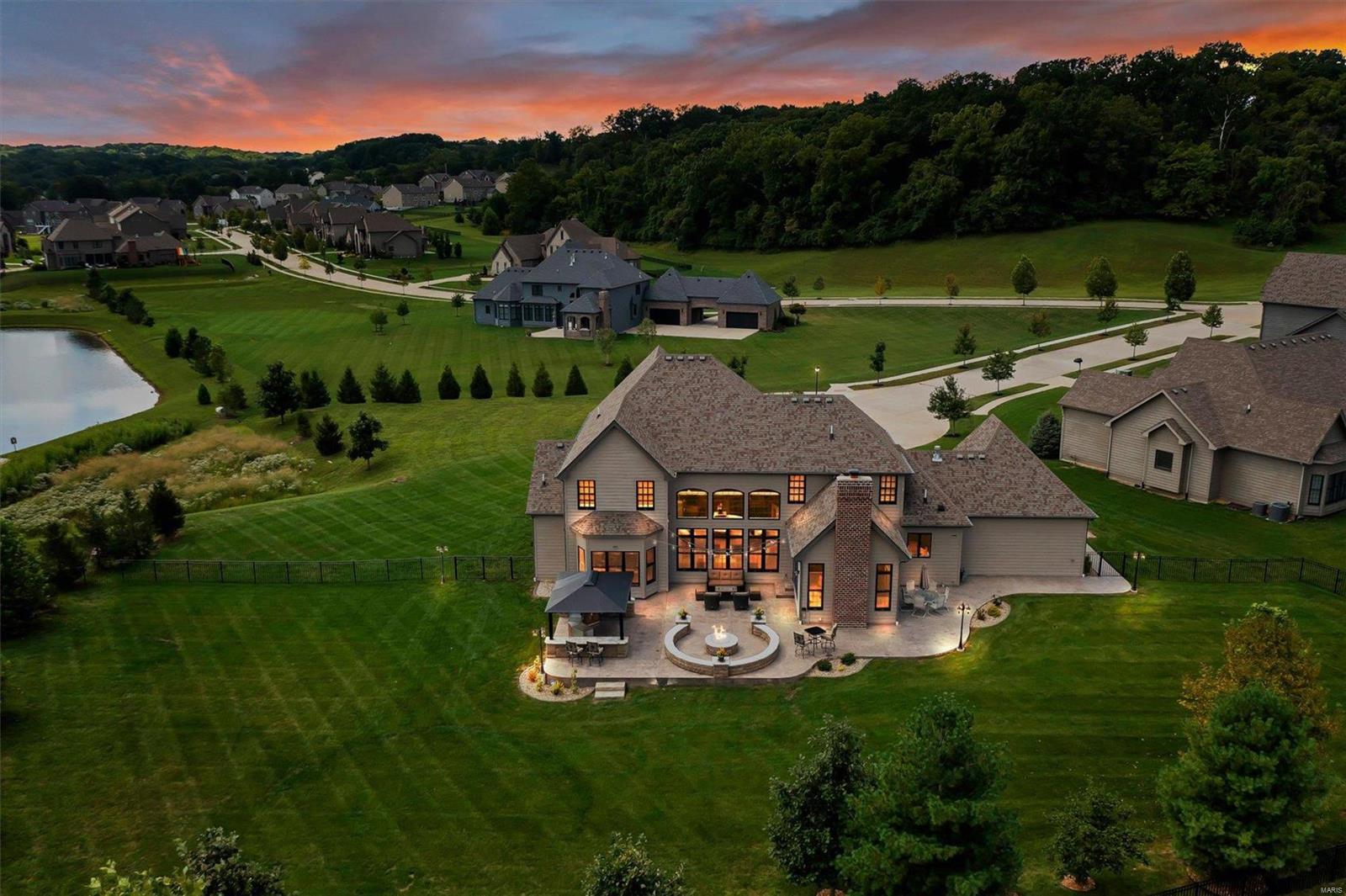 Arbors At Kehrs Mill - Residential