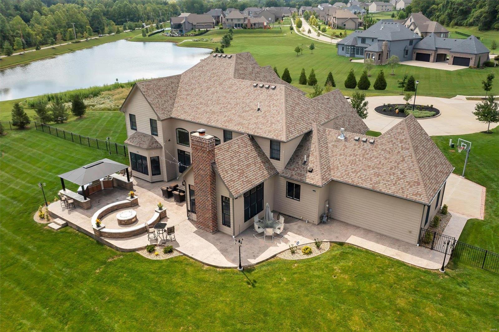 Arbors At Kehrs Mill - Residential