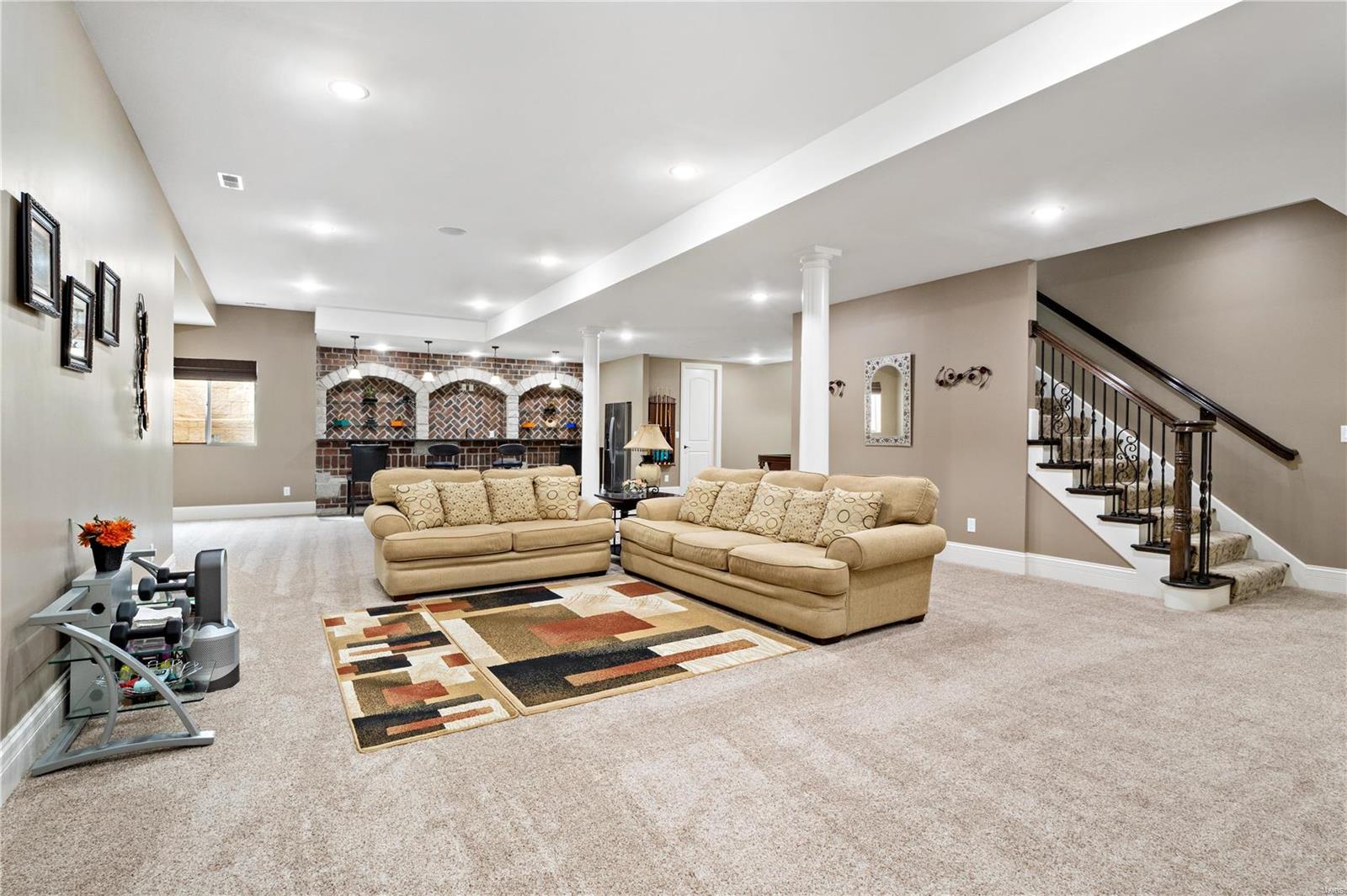 Arbors At Kehrs Mill - Residential