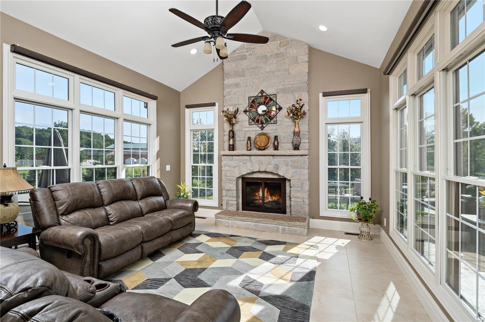 Arbors At Kehrs Mill - Residential