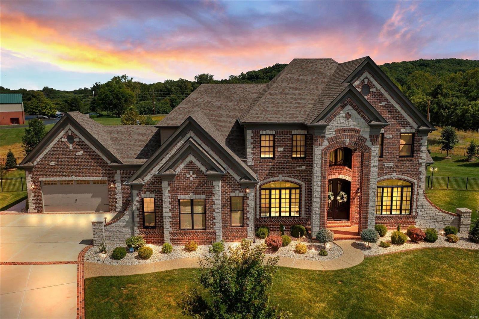 Arbors At Kehrs Mill - Residential