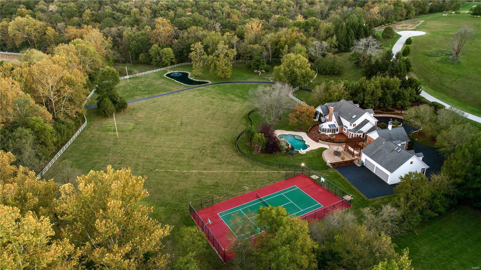 Summit View Place Lts 8 & 9 Bdy Adj - Residential