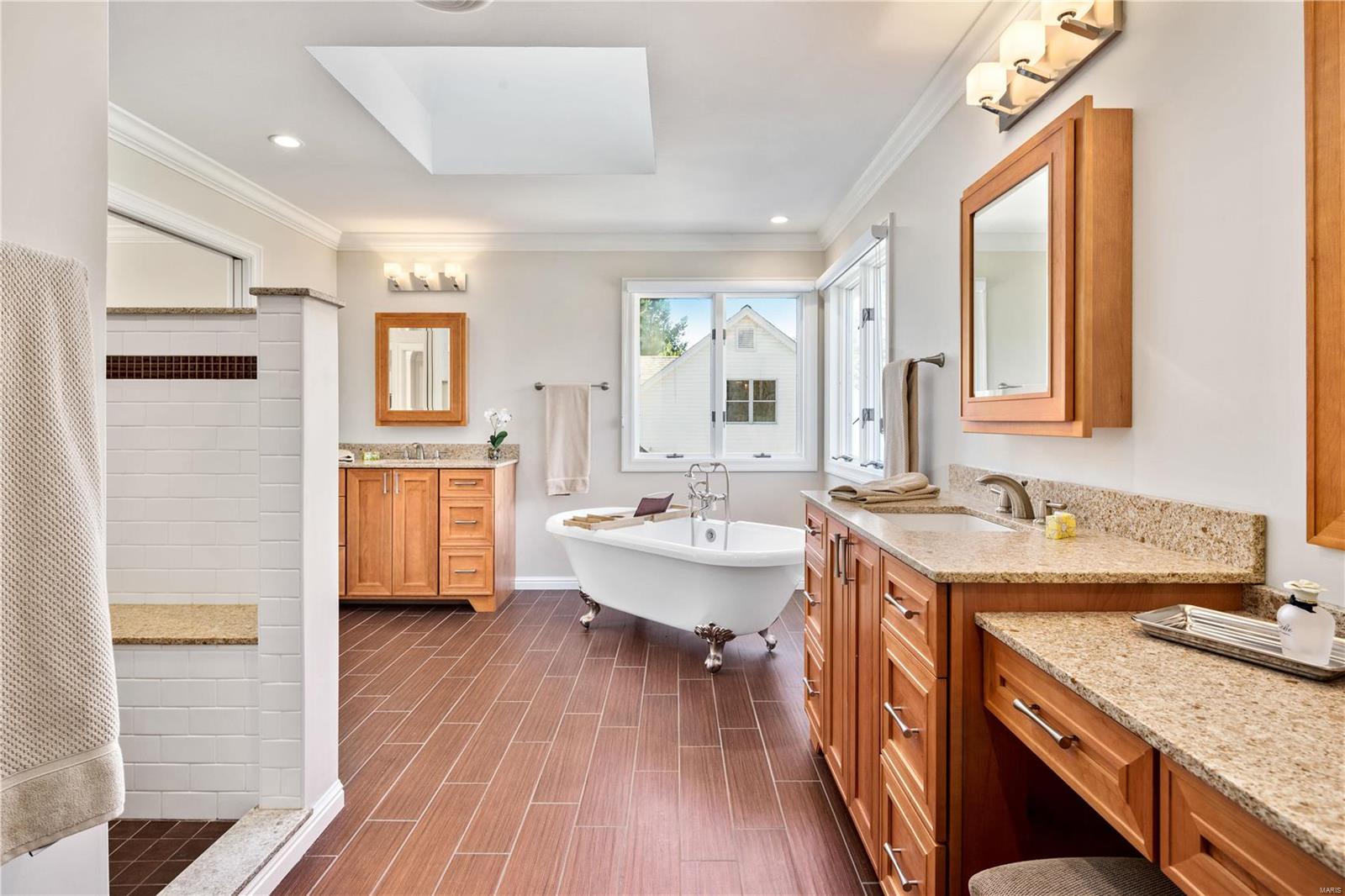 Summit View Place Lts 8 & 9 Bdy Adj - Residential