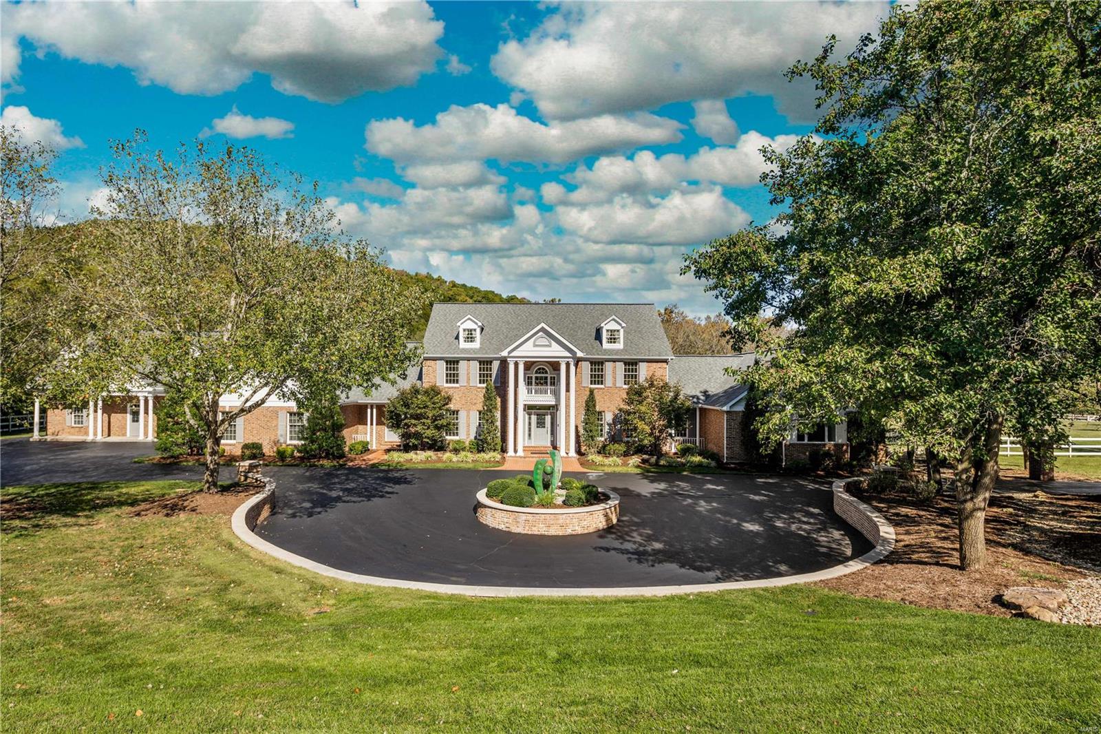 Summit View Place Lts 8 & 9 Bdy Adj - Residential