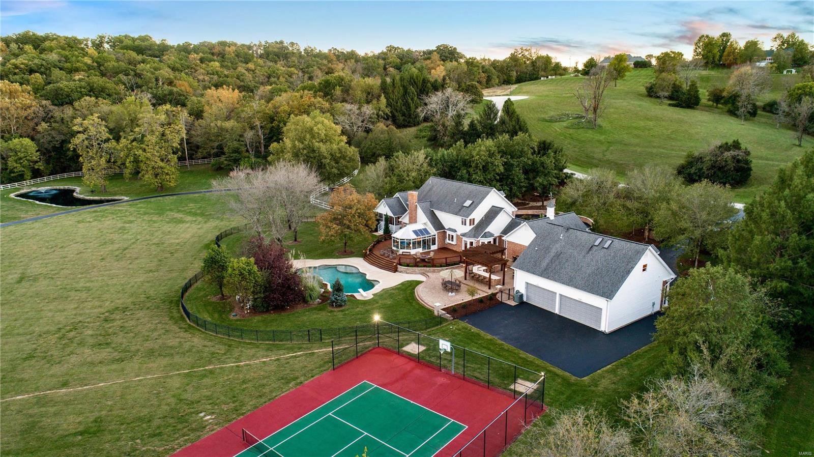 Summit View Place Lts 8 & 9 Bdy Adj - Residential