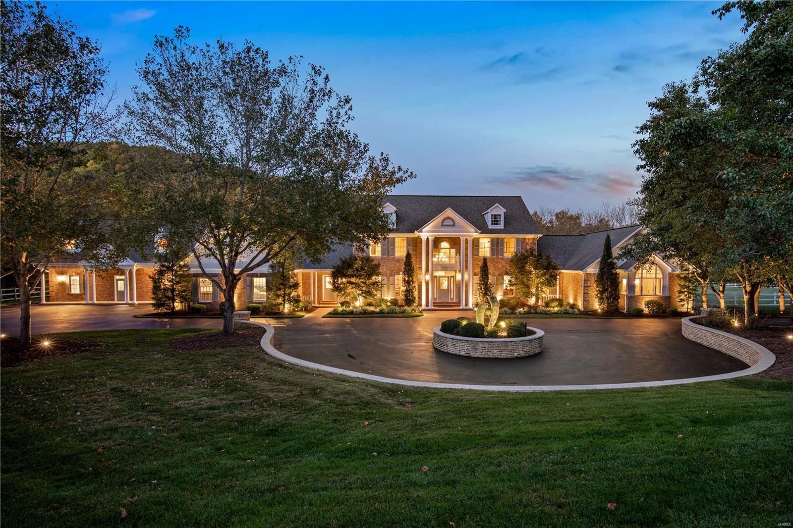 Summit View Place Lts 8 & 9 Bdy Adj - Residential