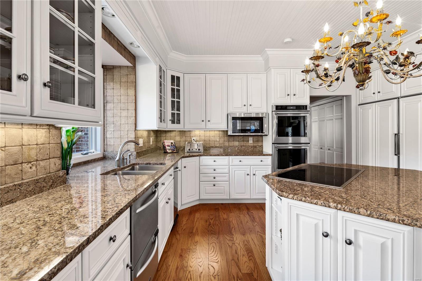 Summit View Place Lts 8 & 9 Bdy Adj - Residential