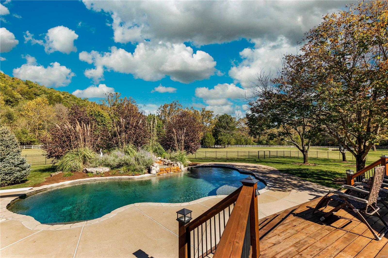 Summit View Place Lts 8 & 9 Bdy Adj - Residential