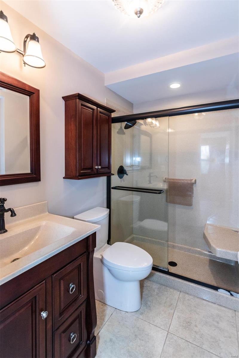 Pevely, Missouri 63070, United States, 3 Bedrooms Bedrooms, ,1 BathroomBathrooms,Residential,Pending,34571