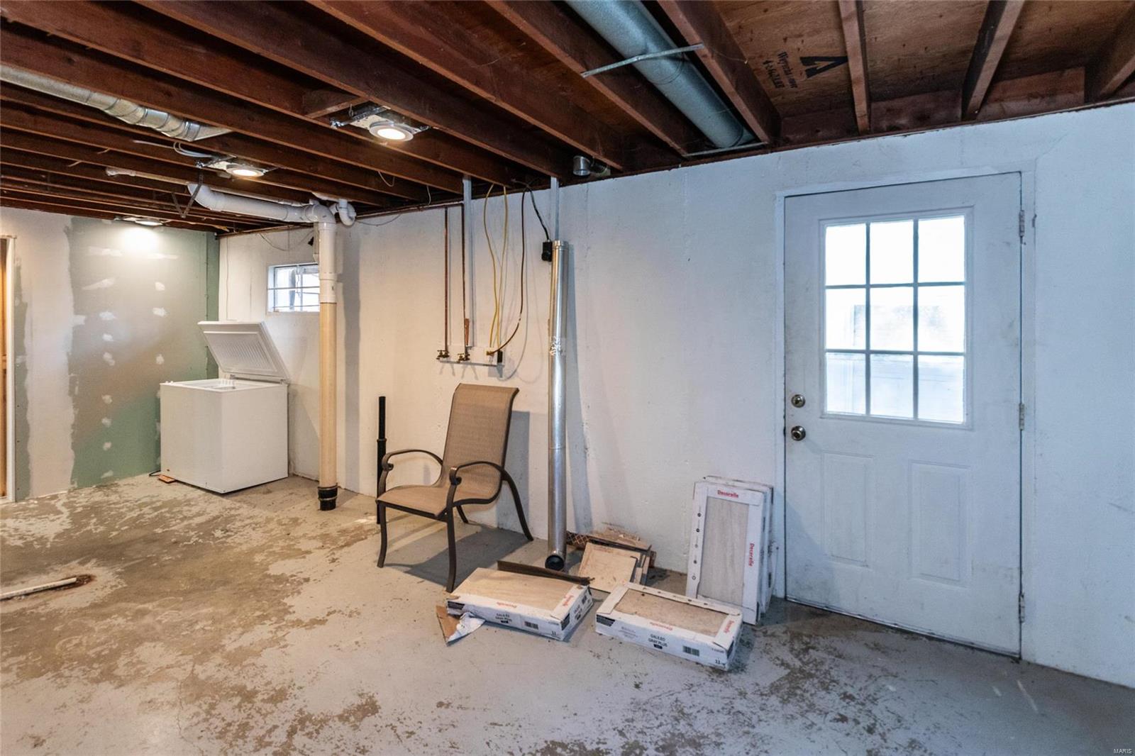 Pevely, Missouri 63070, United States, 3 Bedrooms Bedrooms, ,1 BathroomBathrooms,Residential,Pending,34571