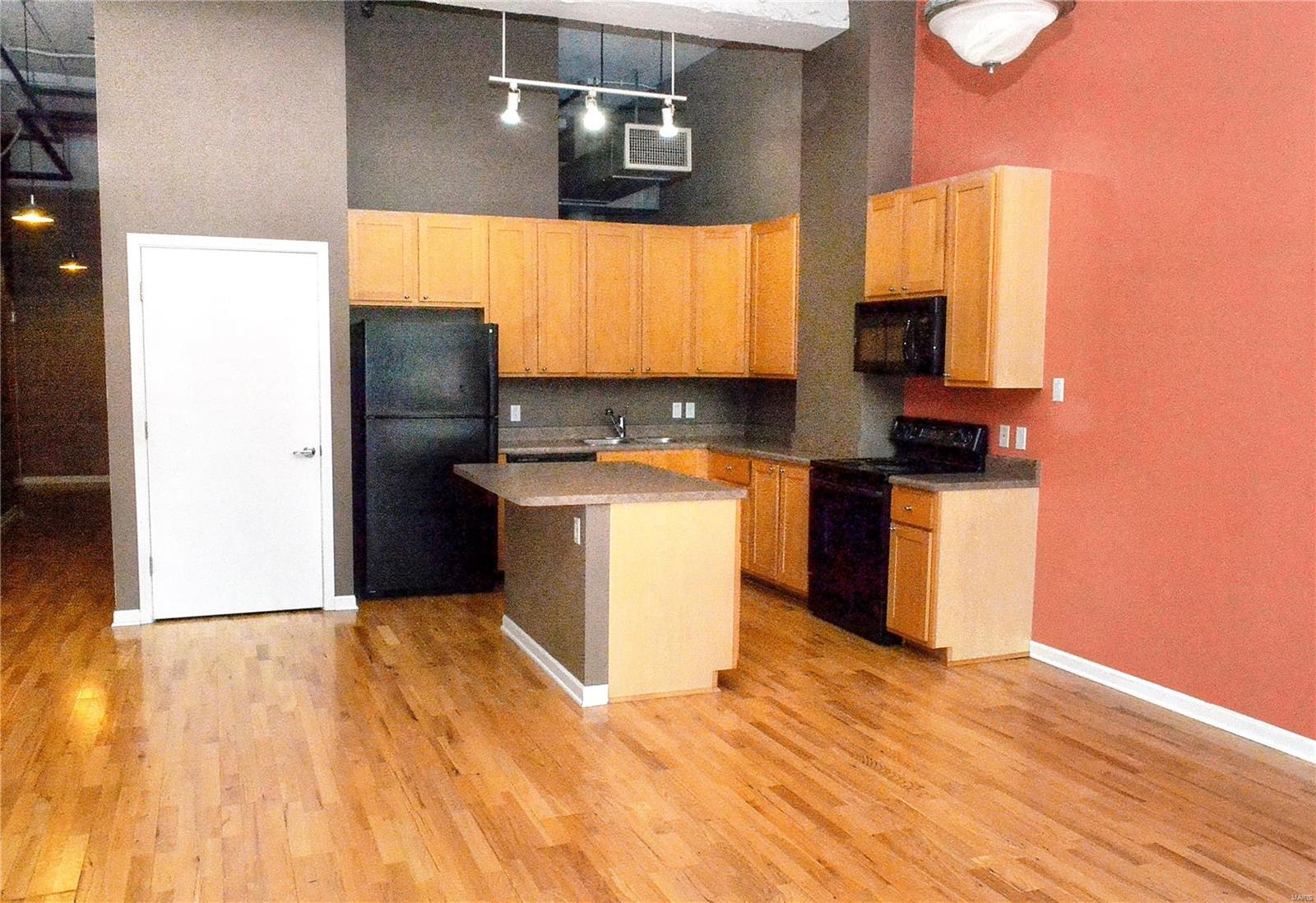 Terra Cotta Lofts Condo - Residential Lease