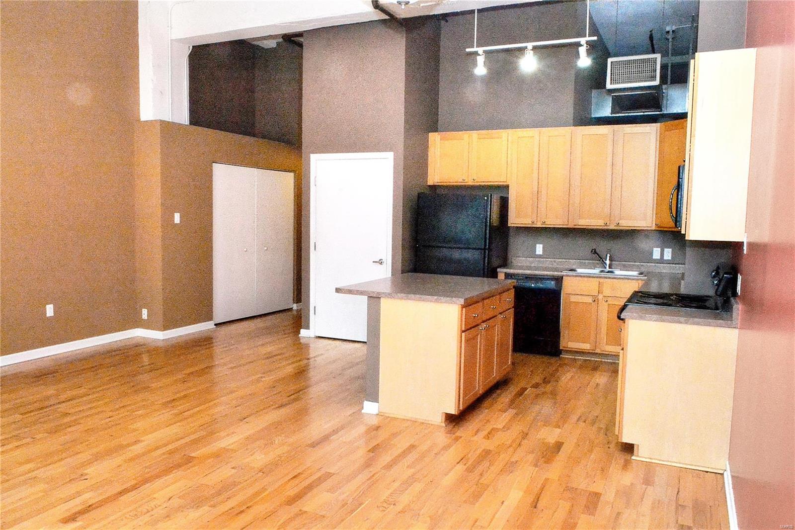 Terra Cotta Lofts Condo - Residential Lease