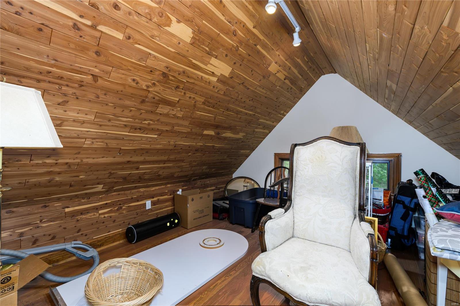 Saunders Lts A & B Bdy Adj - Residential