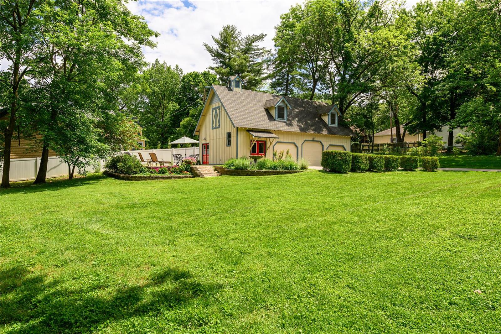 Saunders Lts A & B Bdy Adj - Residential