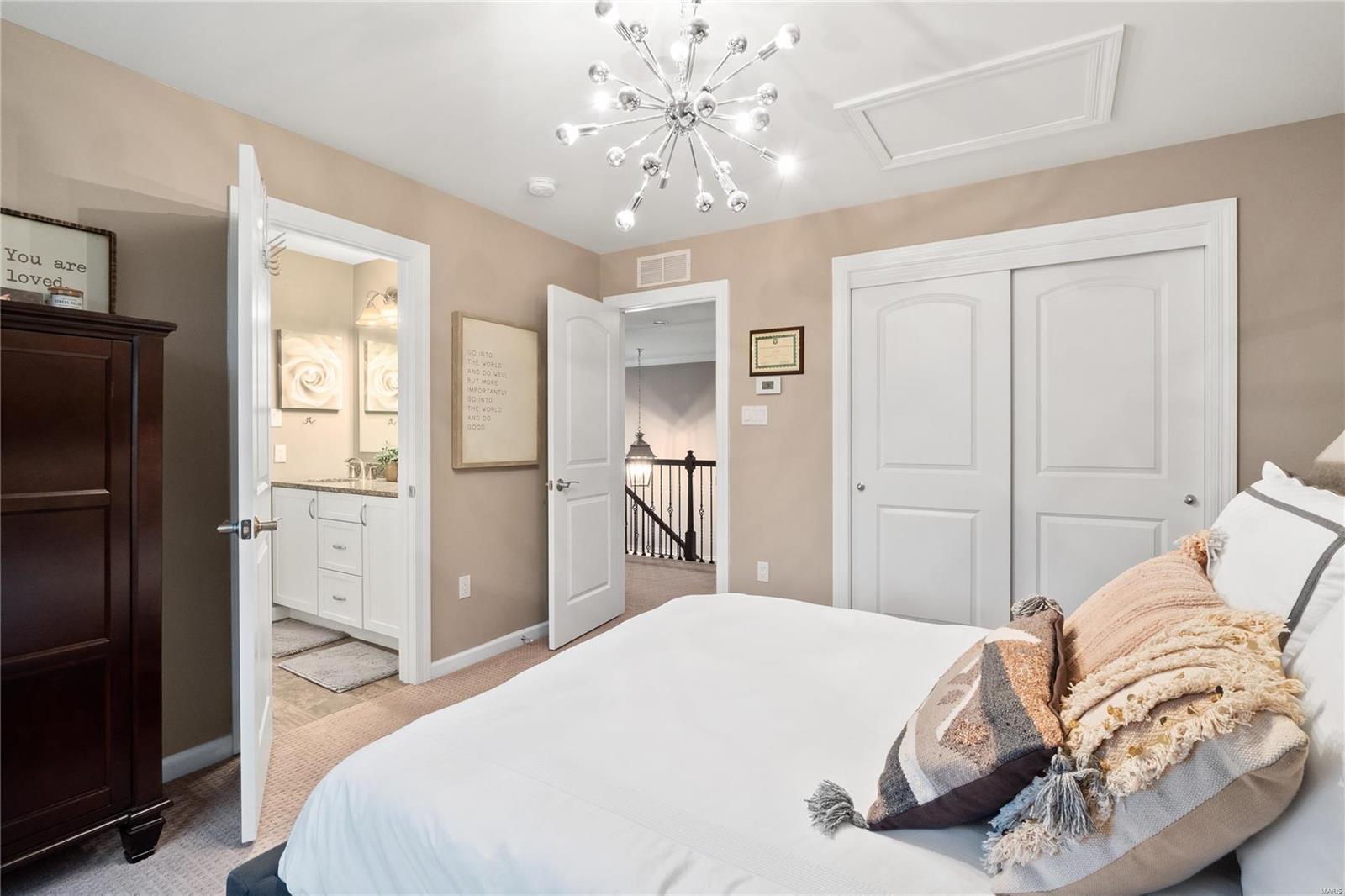 Woods Of Ladue The - Residential