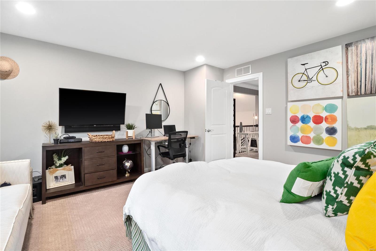 Woods Of Ladue The - Residential