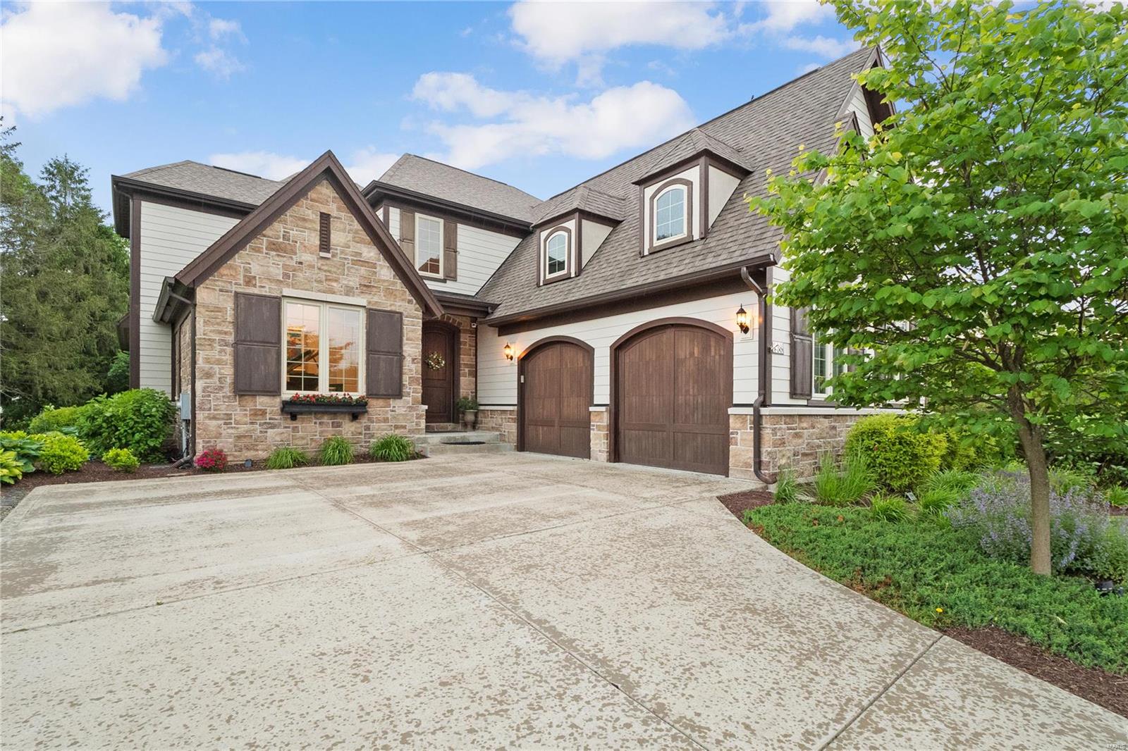 Woods Of Ladue The - Residential