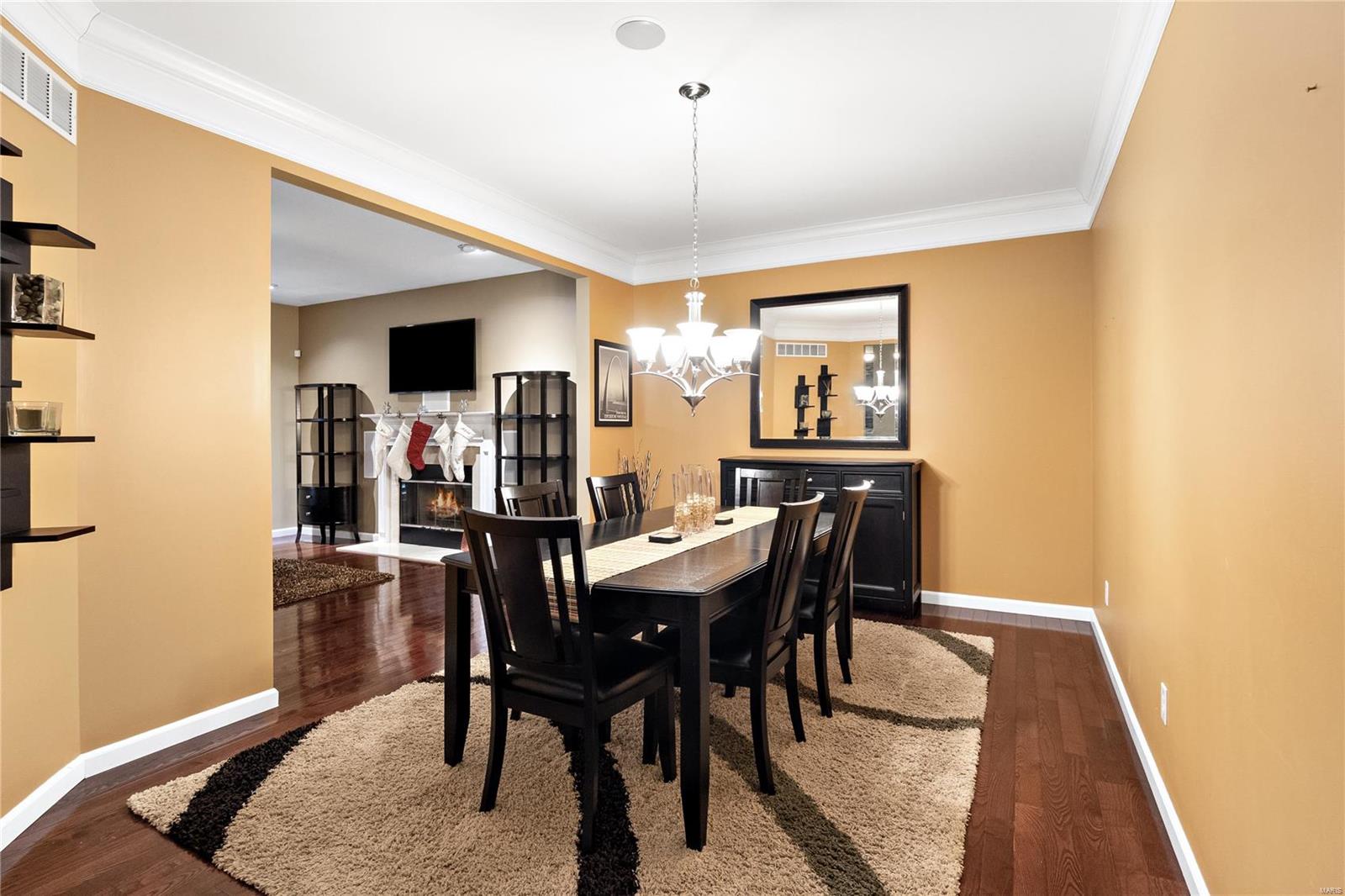 Lake St Louis, Missouri 63367, United States, 3 Bedrooms Bedrooms, ,3 BathroomsBathrooms,Residential,Pending,28956