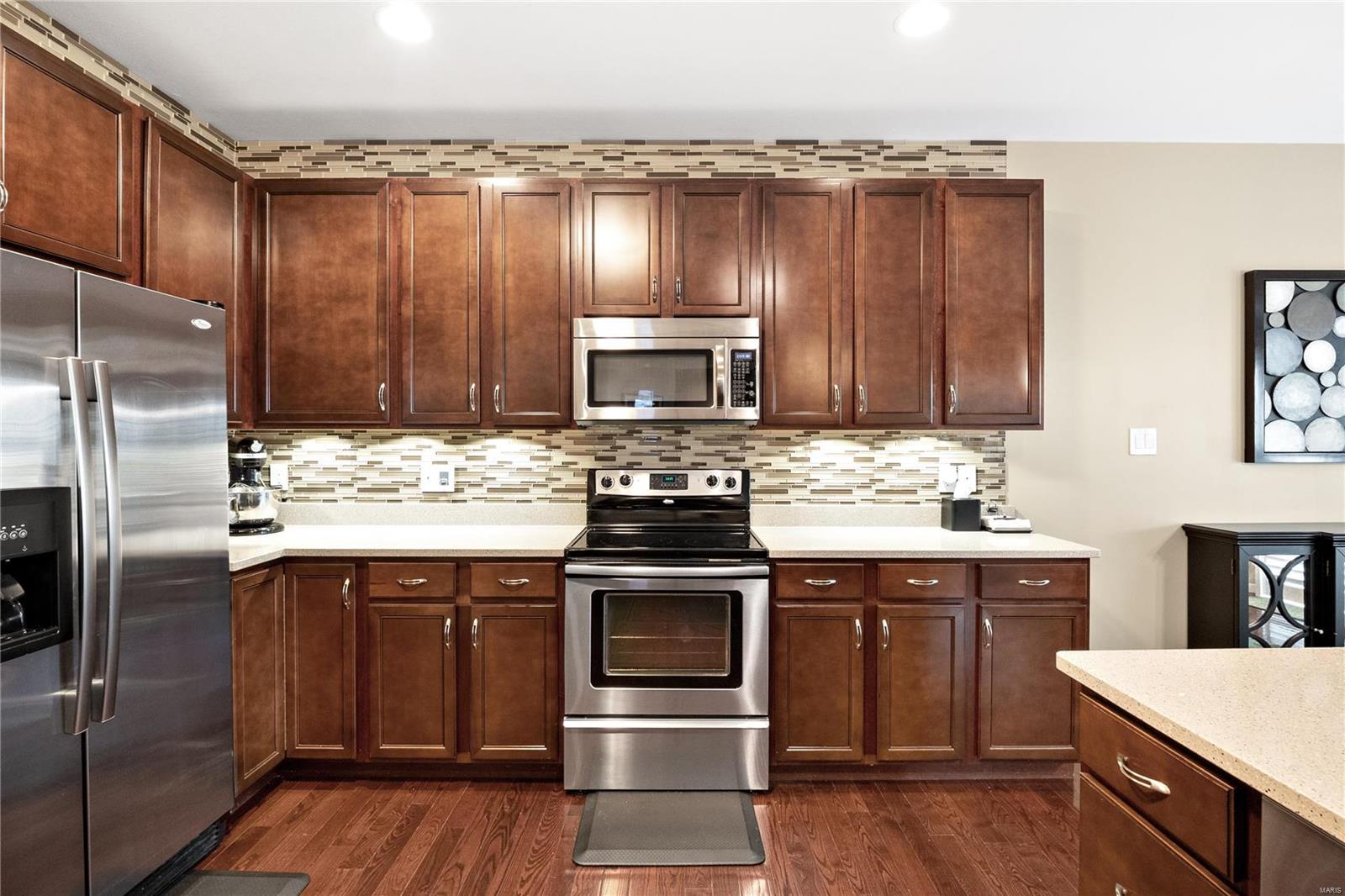 Lake St Louis, Missouri 63367, United States, 3 Bedrooms Bedrooms, ,3 BathroomsBathrooms,Residential,Pending,28956