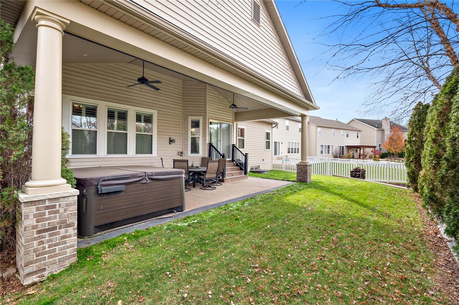 Lake St Louis, Missouri 63367, United States, 3 Bedrooms Bedrooms, ,3 BathroomsBathrooms,Residential,Pending,28956