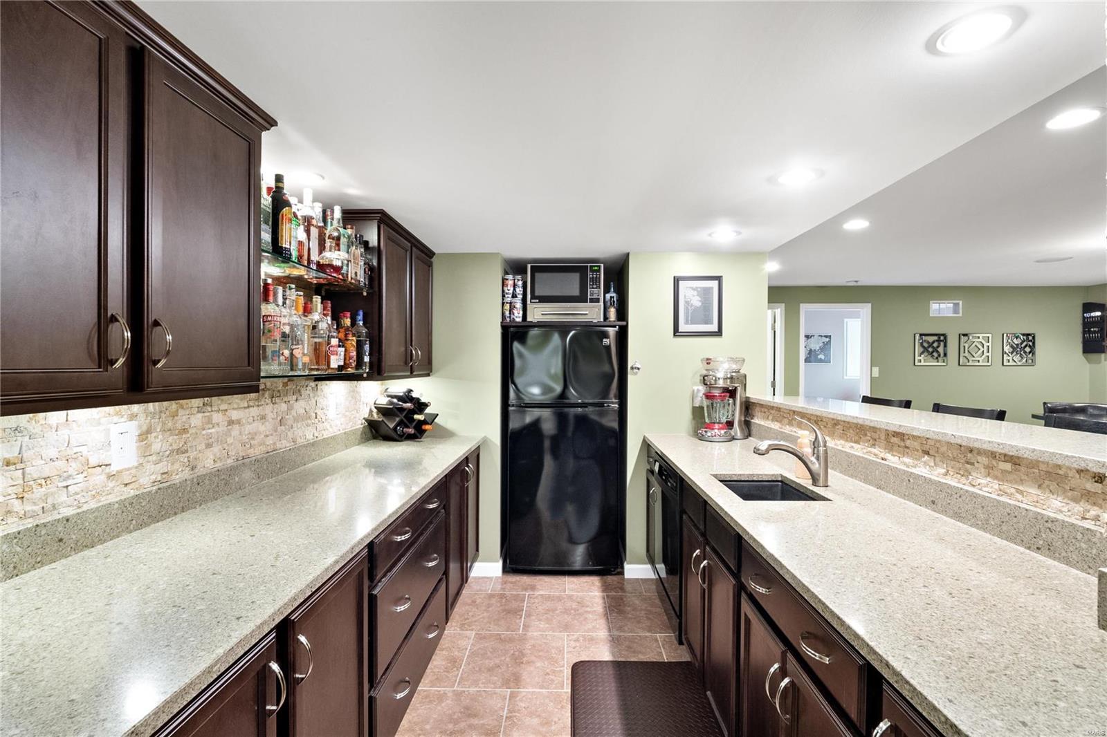 Lake St Louis, Missouri 63367, United States, 3 Bedrooms Bedrooms, ,3 BathroomsBathrooms,Residential,Pending,28956