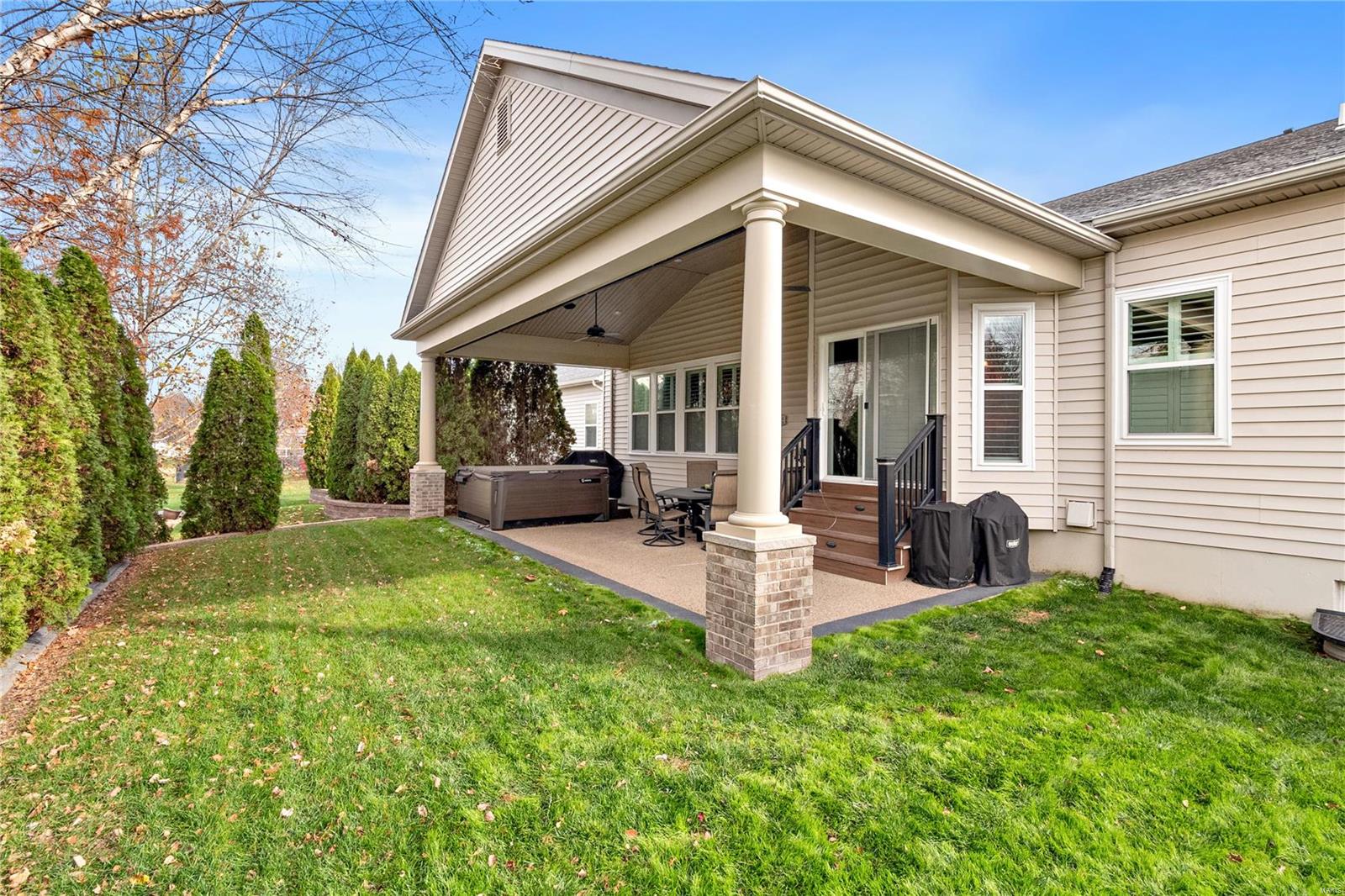 Lake St Louis, Missouri 63367, United States, 3 Bedrooms Bedrooms, ,3 BathroomsBathrooms,Residential,Pending,28956