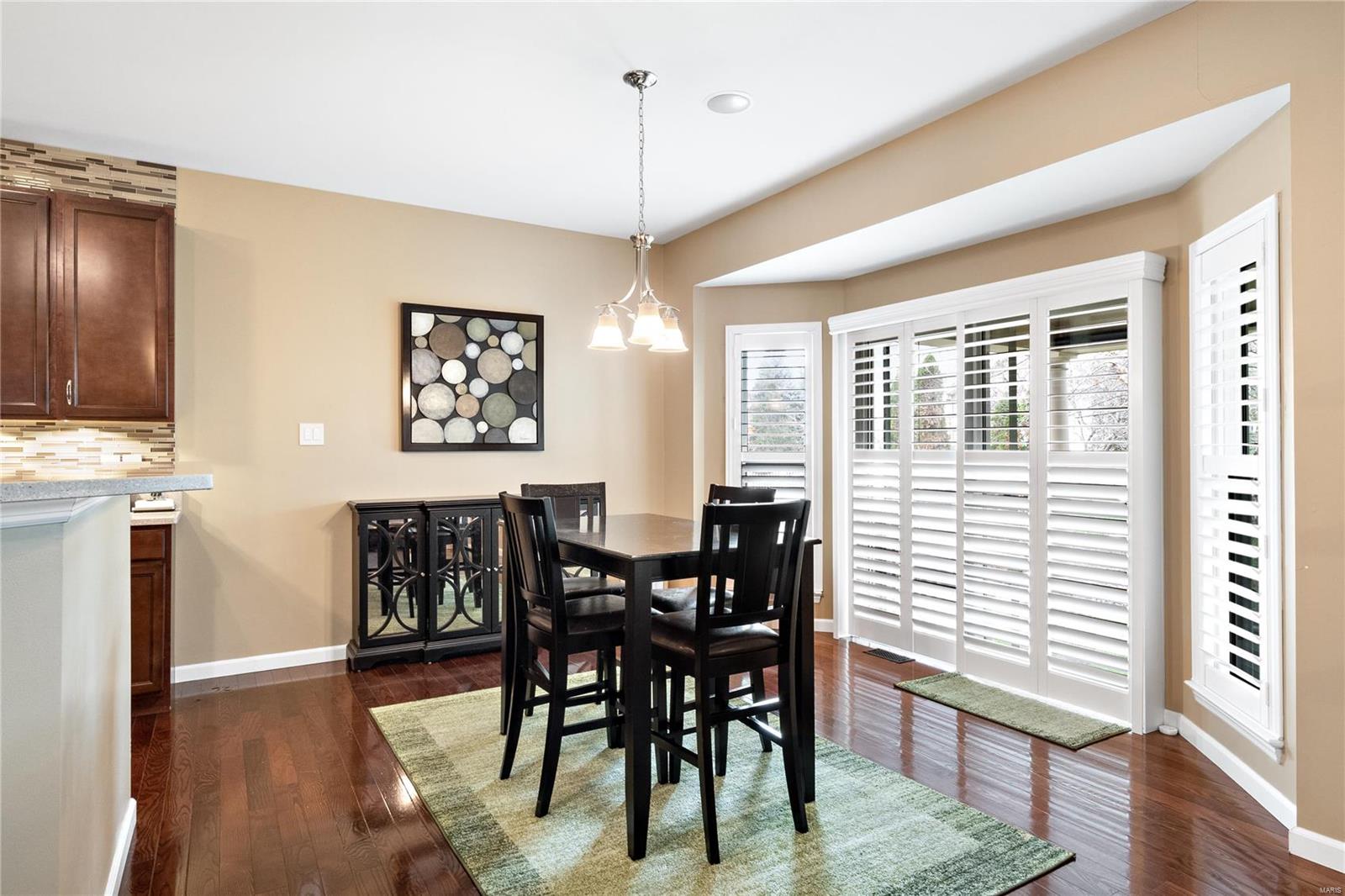 Lake St Louis, Missouri 63367, United States, 3 Bedrooms Bedrooms, ,3 BathroomsBathrooms,Residential,Pending,28956