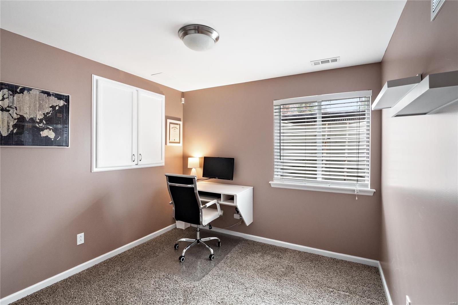 Lake St Louis, Missouri 63367, United States, 3 Bedrooms Bedrooms, ,3 BathroomsBathrooms,Residential,Pending,28956