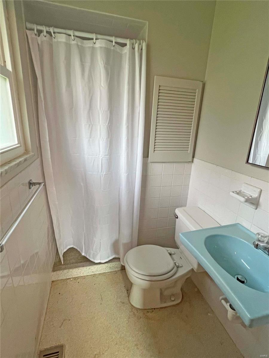 Bobbinray Sub 3 - Residential Lease