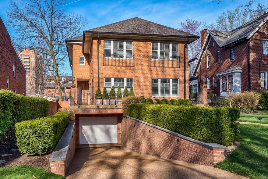 A modern day Brownstone with elevator in the heart of Old Town Clayton is simplified living without losing privacy. A home with both formal and informal spaces and open floor plan for entertaining. The kitchen features rich cherry cabinets & center-island opening to a West facing family room with French doors to the back deck and professionally landscaped backyard with privacy fence. The East facing Living room features a gas burning fireplace and the sunlight pours in during the morning hours!  2nd floor with spacious Master Suite including a walk-in closet. Master bath with dual vanities and separate shower and soaking tub. 2 additional bedrooms with Jack-N-Jill bath and full size laundry room complete the 2nd floor. A light filled 3rd floor with skylights offers an additional two rooms and full bath – perfect space for offices or guest space. 2 car spaces in the attached garage.    Walk to Downtown Clayton’s restaurants and shops! An exciting urban lifestyle awaits you! Location: Detached, End Unit