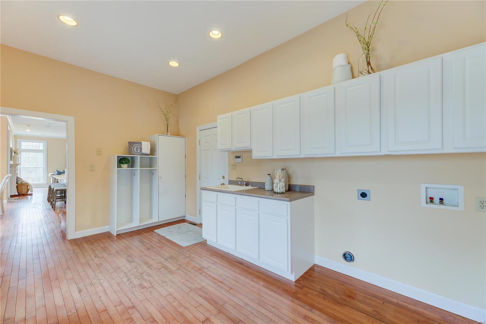 Longrove Lane - Residential