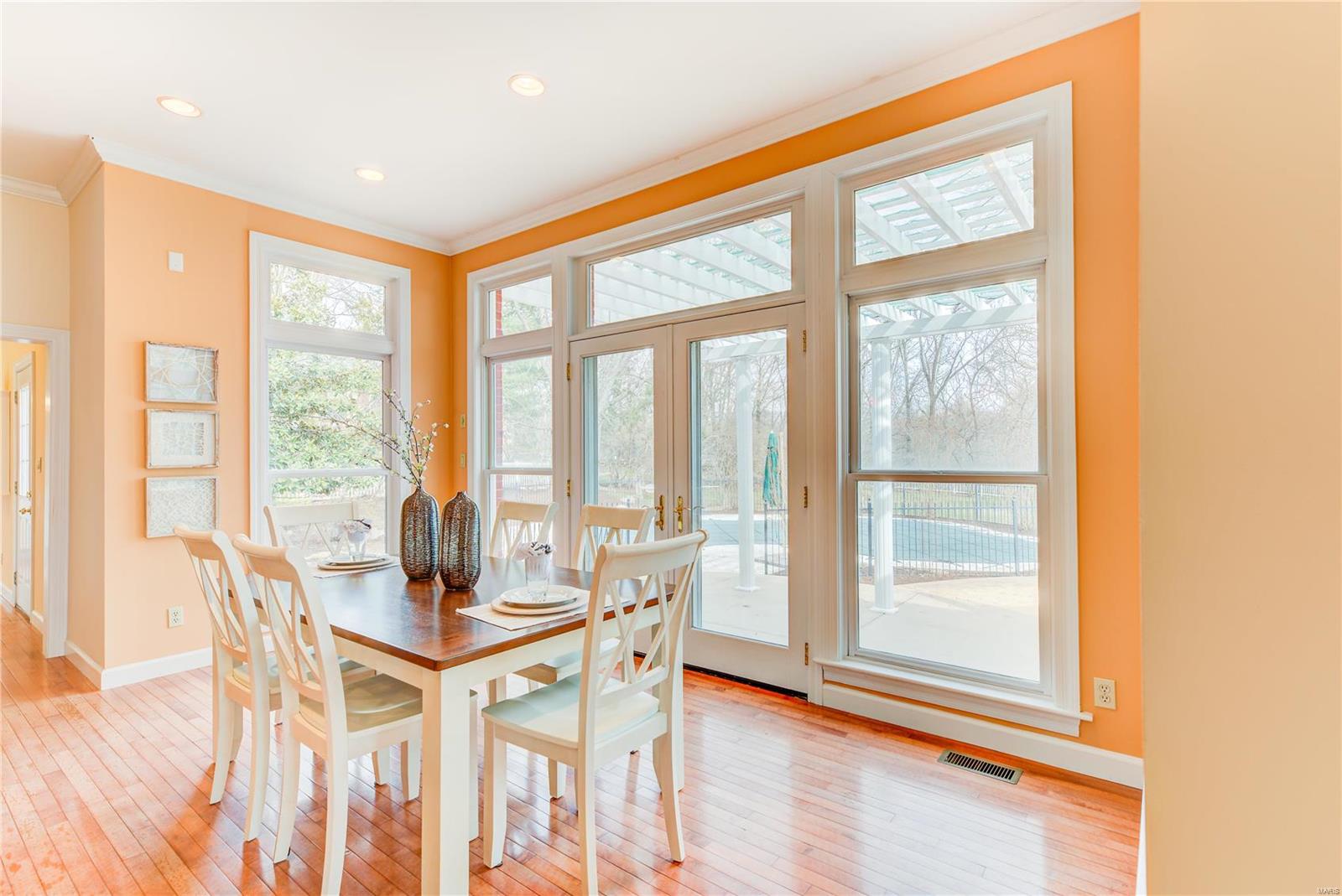 Longrove Lane - Residential