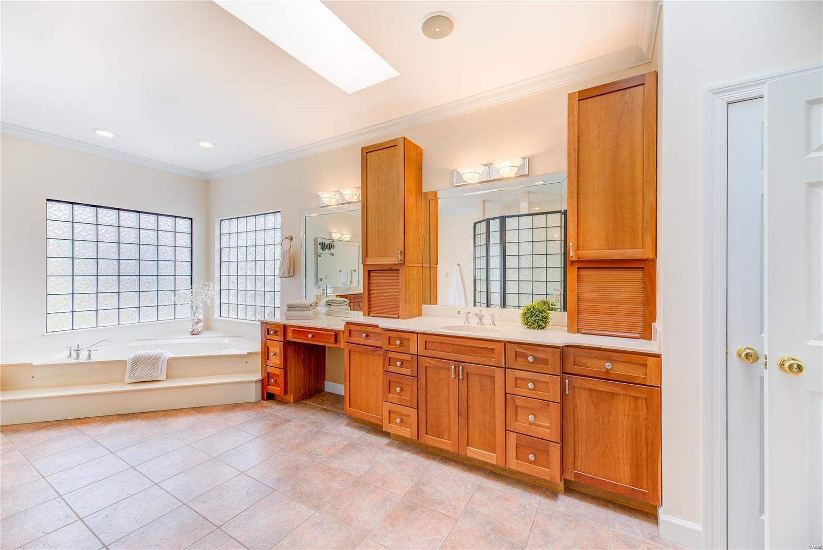 Longrove Lane - Residential