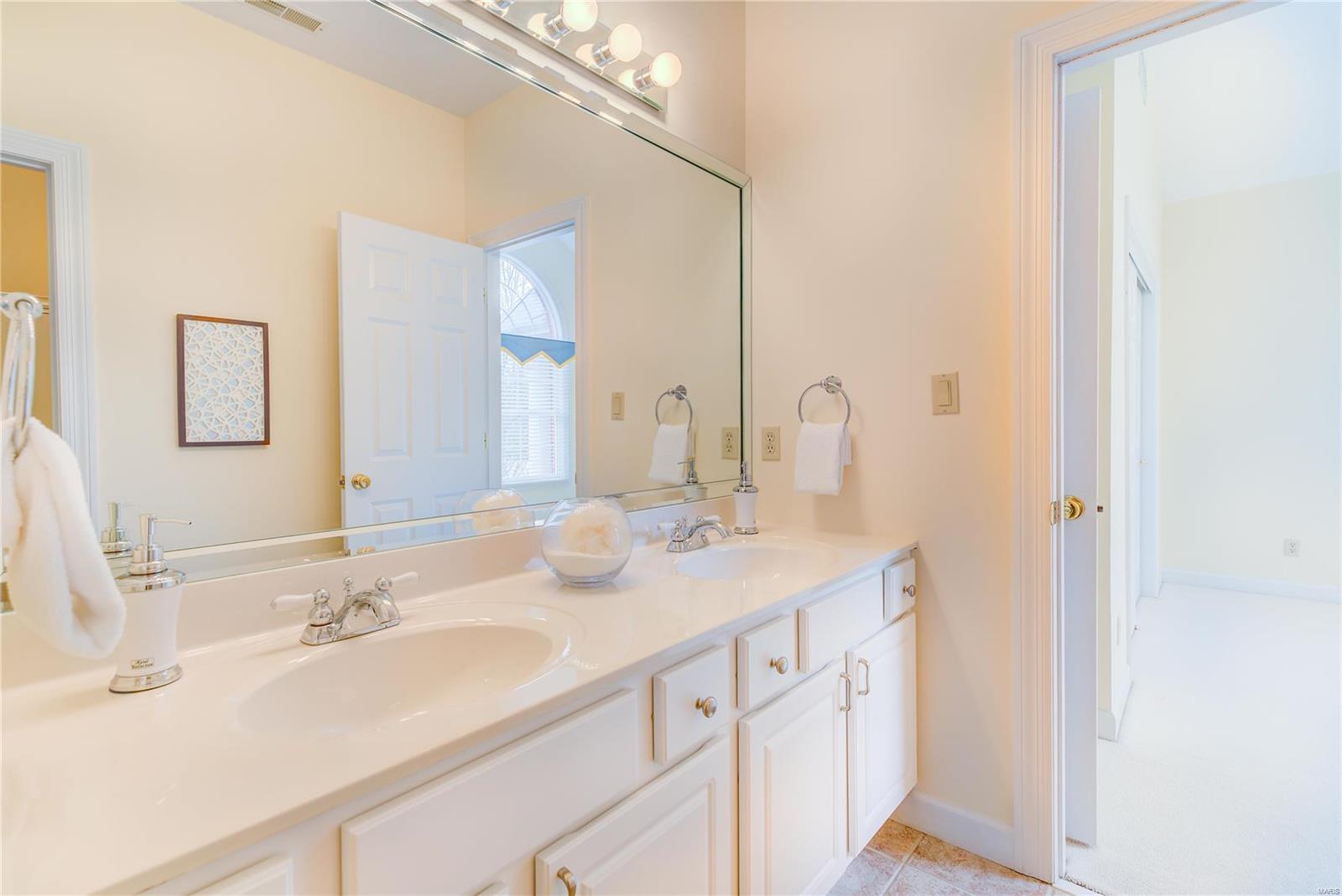 Longrove Lane - Residential