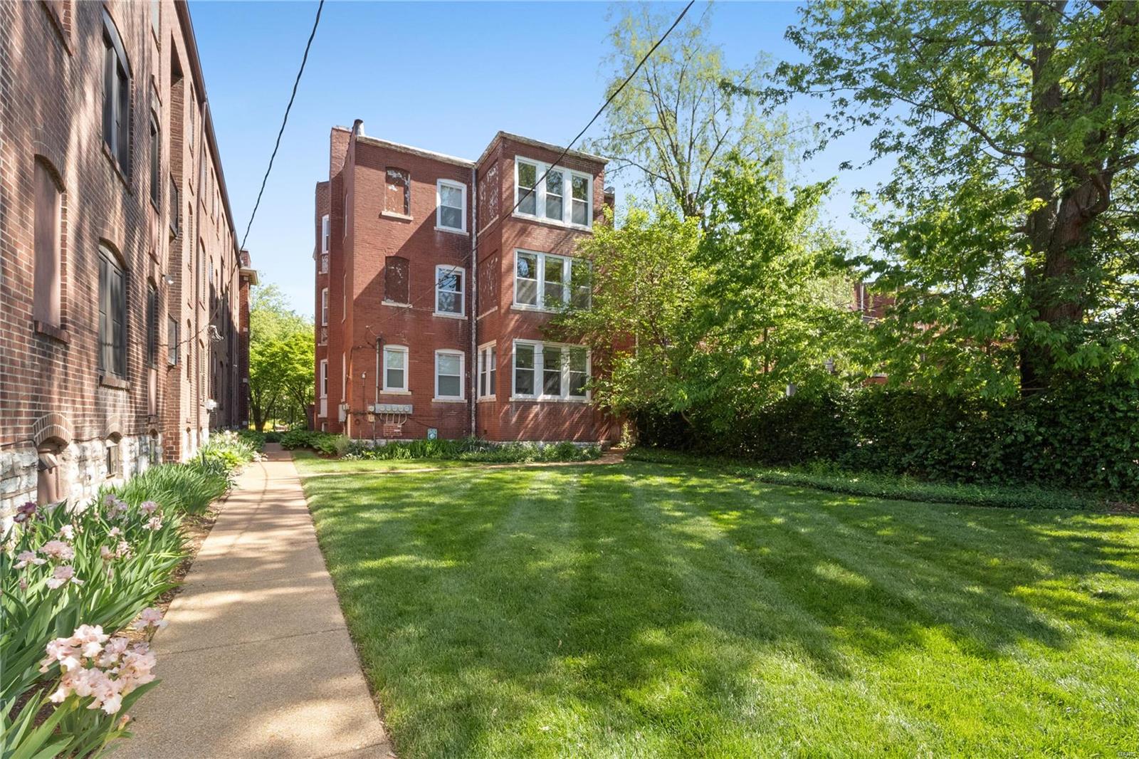 Waterman-Pershing 05 02 F - Residential
