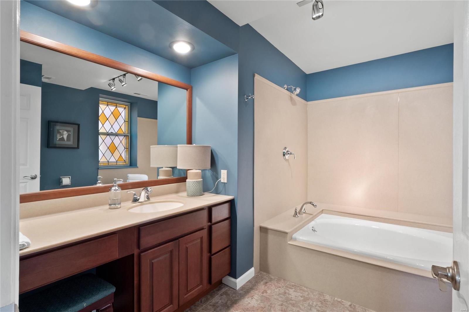 Waterman-Pershing 05 02 F - Residential