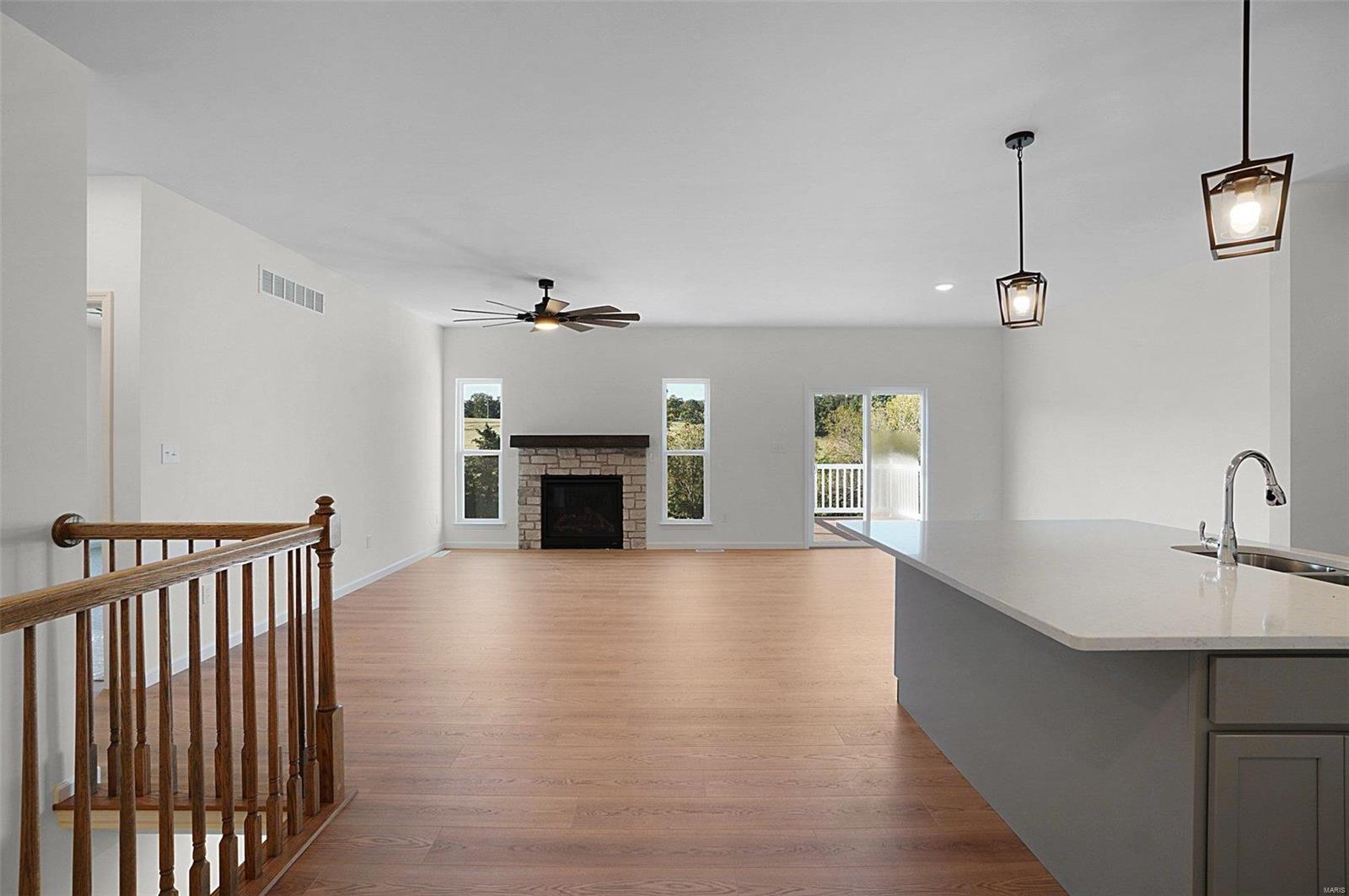 2416 Fiddler's Close Road 99 STB