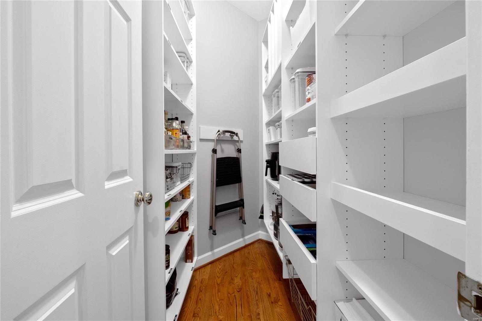 Colonial Hills - Residential