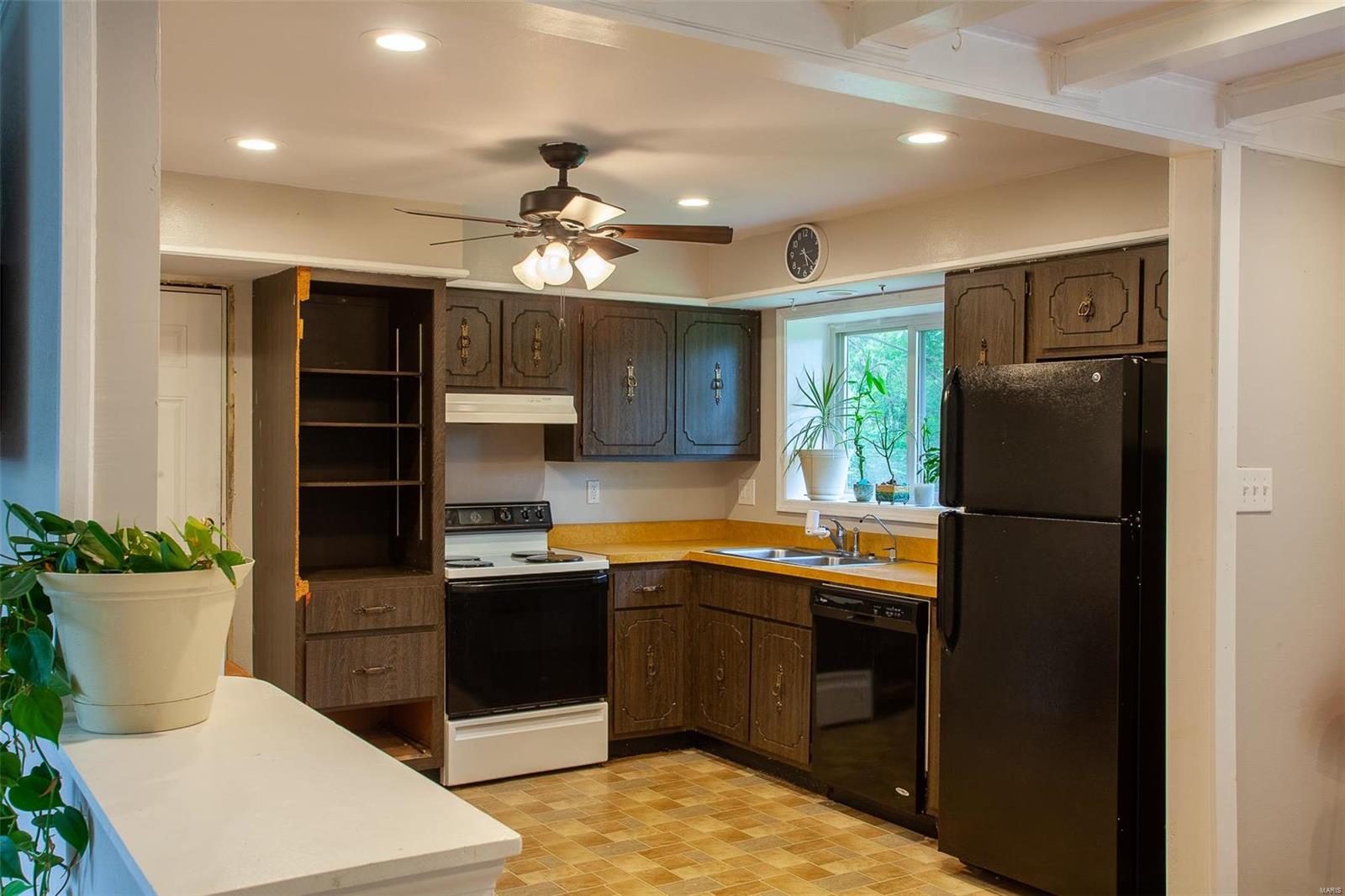 Weber Hill Terrace 01 - Residential