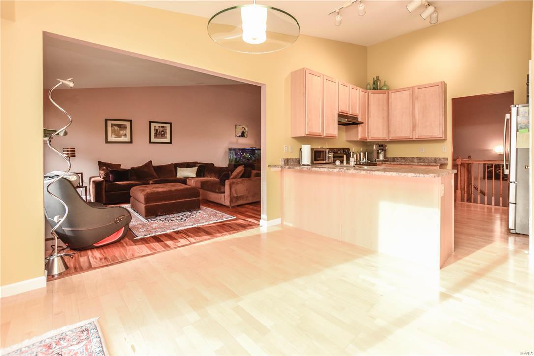 Villas At Ladue Bluffs - Residential