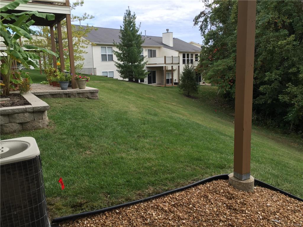 Villas At Ladue Bluffs - Residential