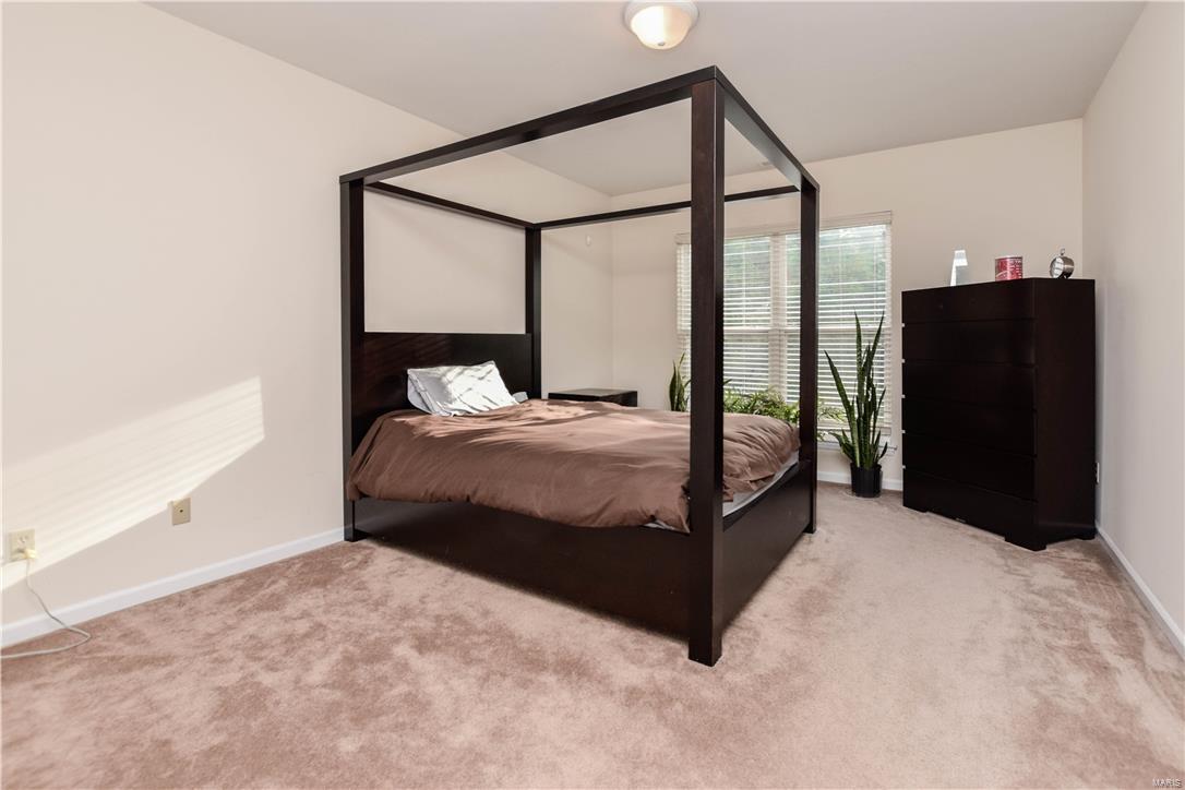 Villas At Ladue Bluffs - Residential