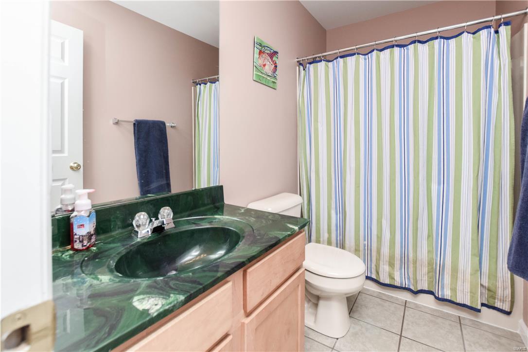 Villas At Ladue Bluffs - Residential