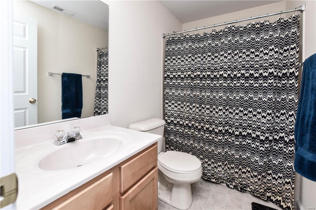 Villas At Ladue Bluffs - Residential