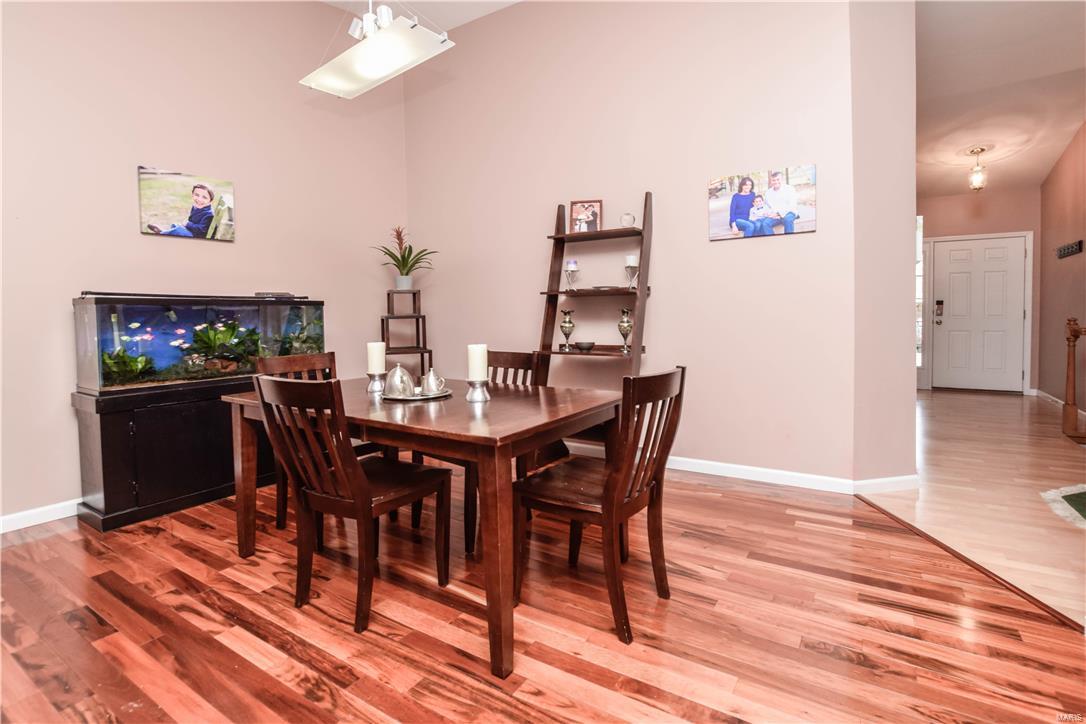 Villas At Ladue Bluffs - Residential